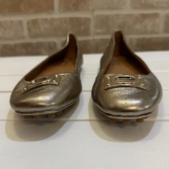 Coach Vernon Ballet Flats Gold Metallic Leather Size 9 Signature Logo Plate - Picture 2 of 9